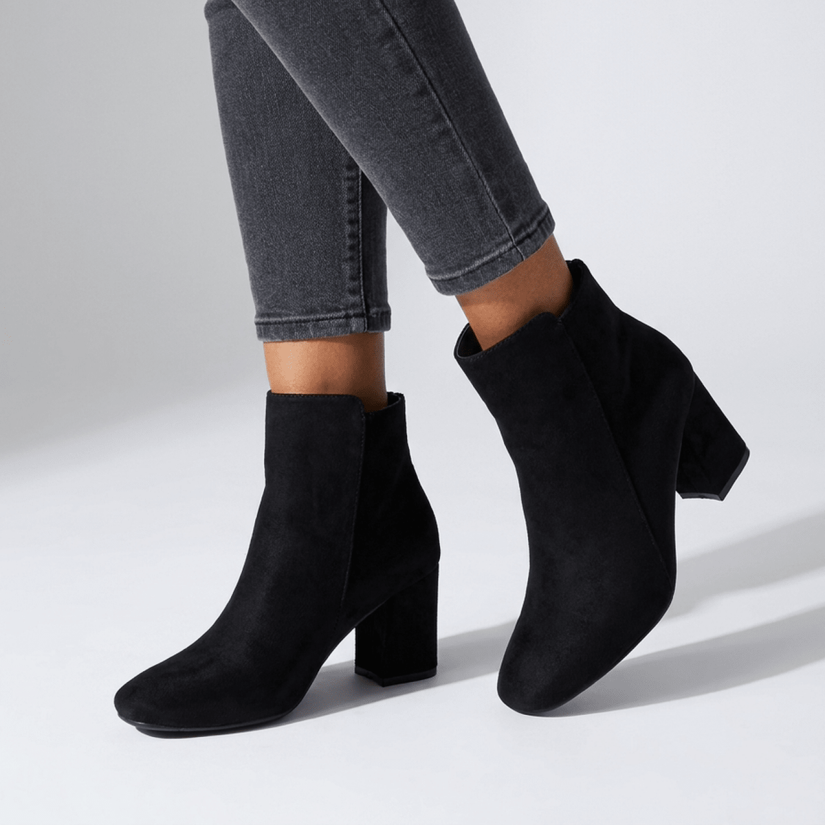 ITERPUB::cold-lorivane-16597401141597::01-hero_a_footwear