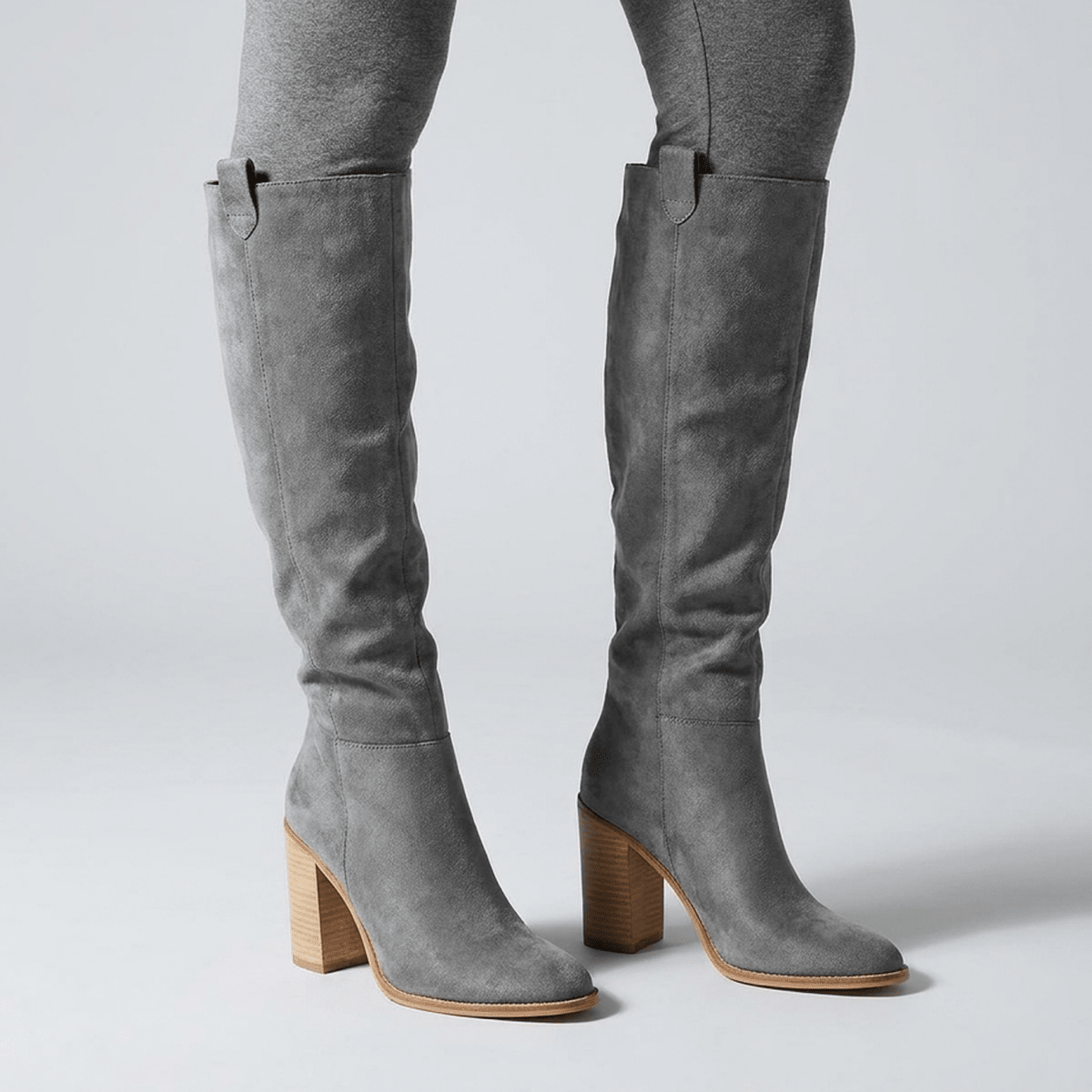 ITERPUB::cold-lorivane-16597404287325::01-hero_a_footwear