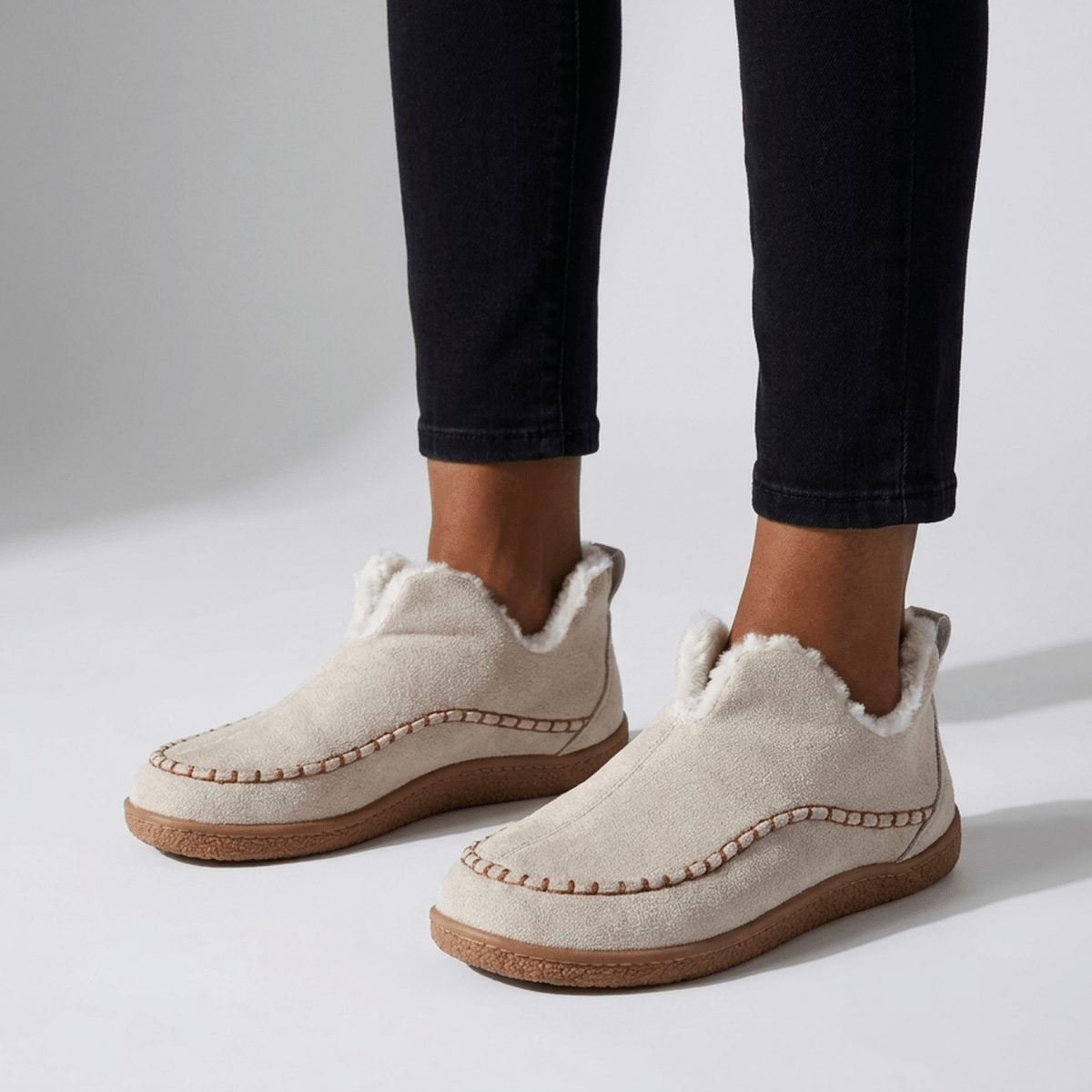 ITERPUB::cold-lorivane-16595700121949::01-hero_a_footwear