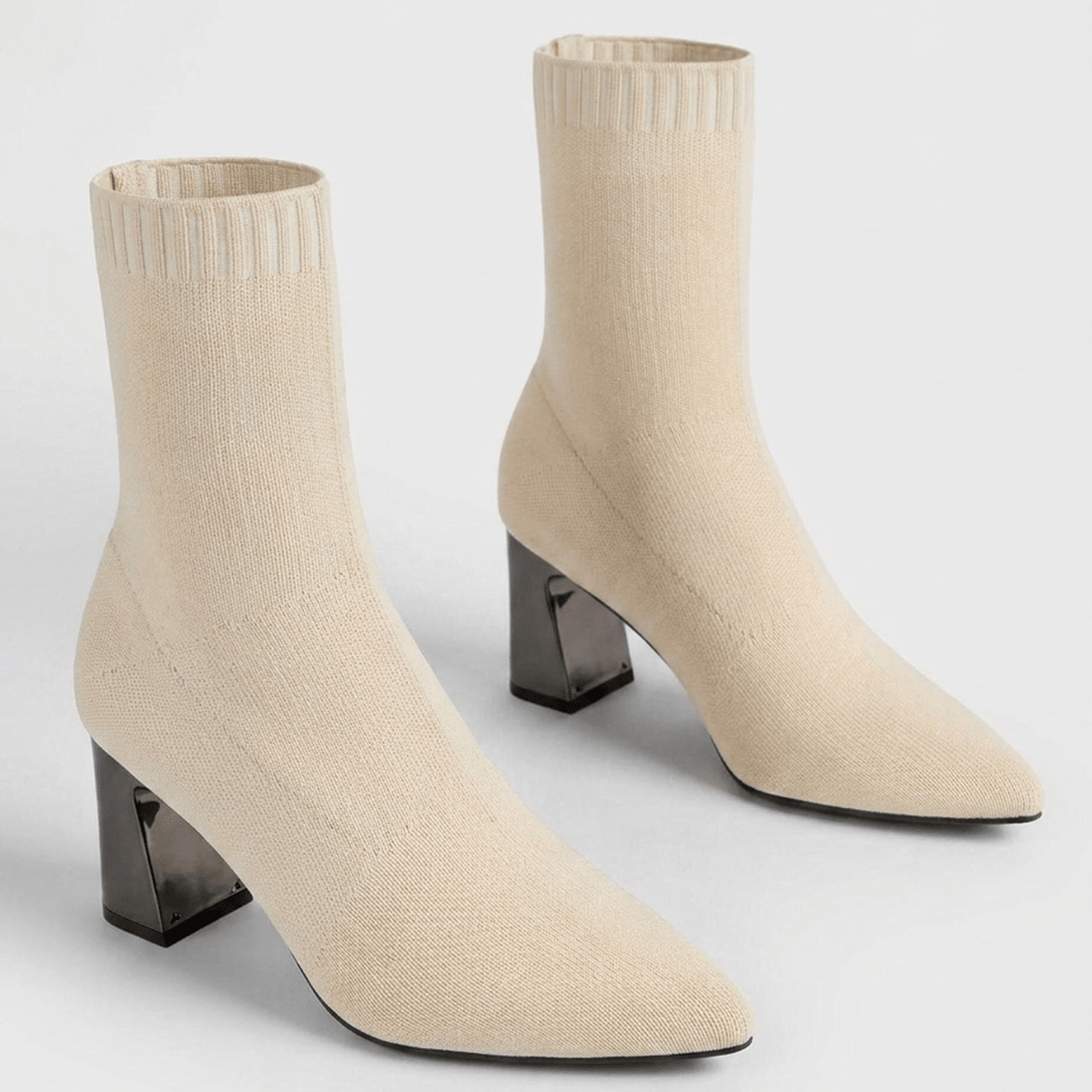 ITERPUB::cold-lorivane-16478564254045::06-variant-beige