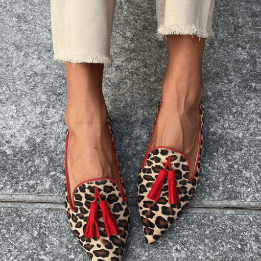 Noa | Women's Pointed Tassel Loafers for Smart Outfits