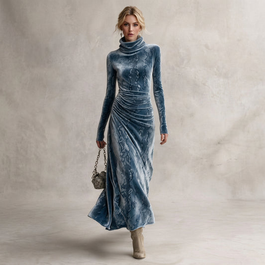 Maren | Damen-Maxikleid aus Samt mit Rollkragen