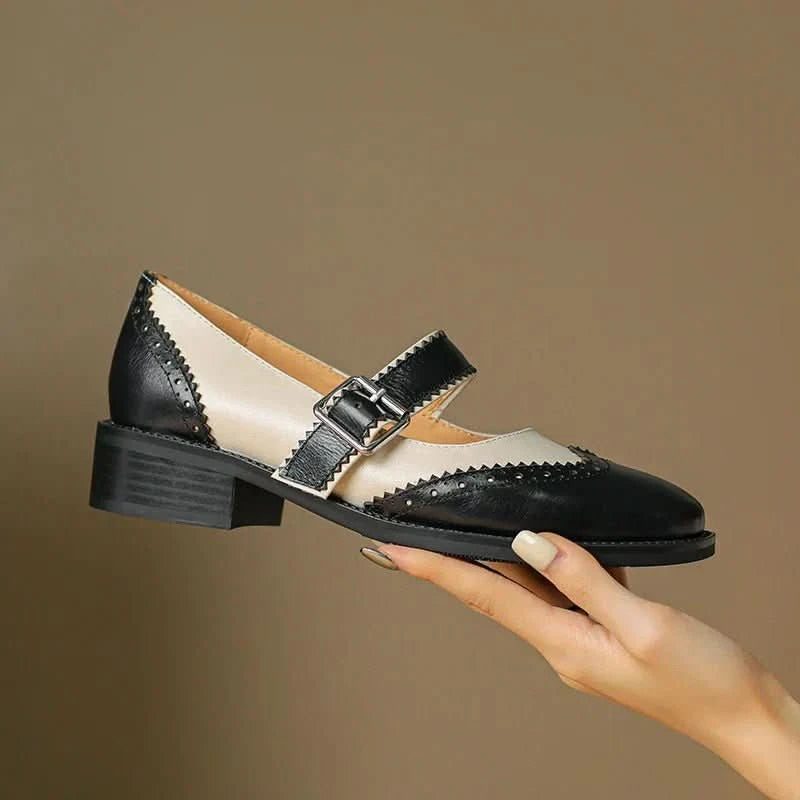 Tove | Flache Brogues für Damen im Vintage-Stil mit Riemen