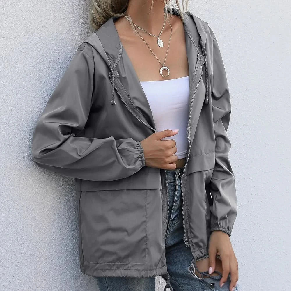 Sloane | Wasserdichte Damen-Windjacke mit Kapuze
