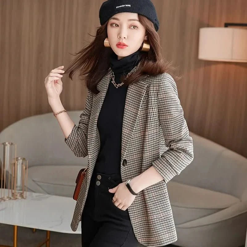 Juno | Women's Plaid Collarless Slim Fit Blazer Jacket