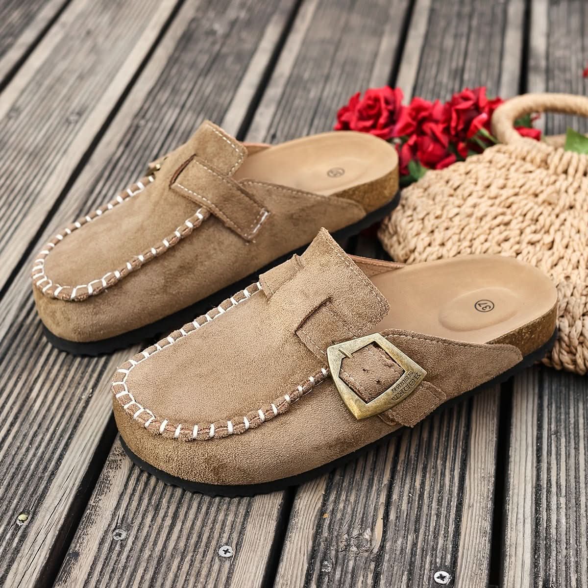 Gia | Damen-Mules zum Hineinschlüpfen mit Retro-Schnalle und flachem Absatz