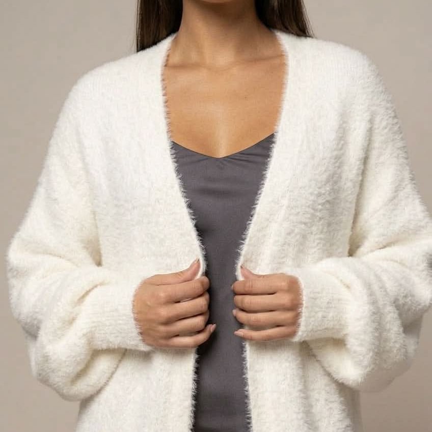 Lyra | Cárdigan largo de invierno de piel sintética para mujer