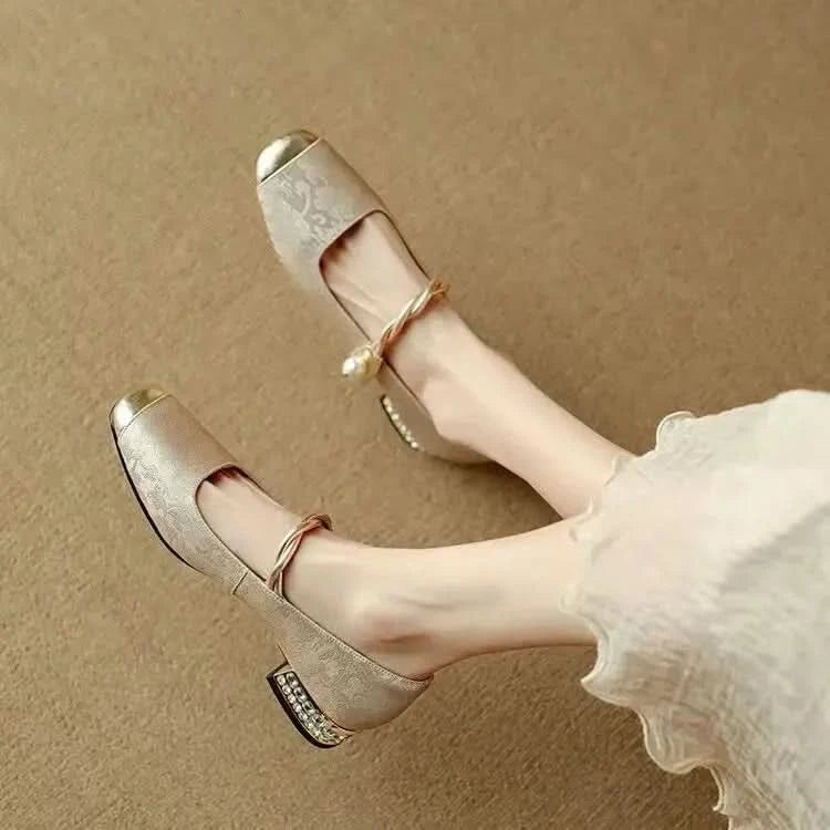Blair | Bequeme Damenschuhe im Vintage-Stil mit Riemen