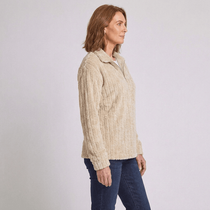 Lola | Gerippter Strickpullover mit Viertelreißverschluss für Damen