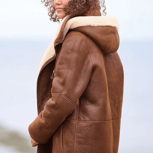 Lyra coat, side and hood view
