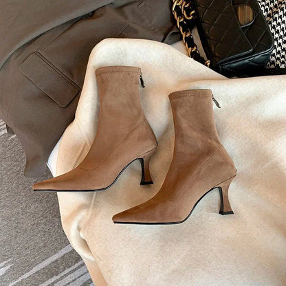 Harlow | Women's Pointed-Toe Block Heel Ankle Boots