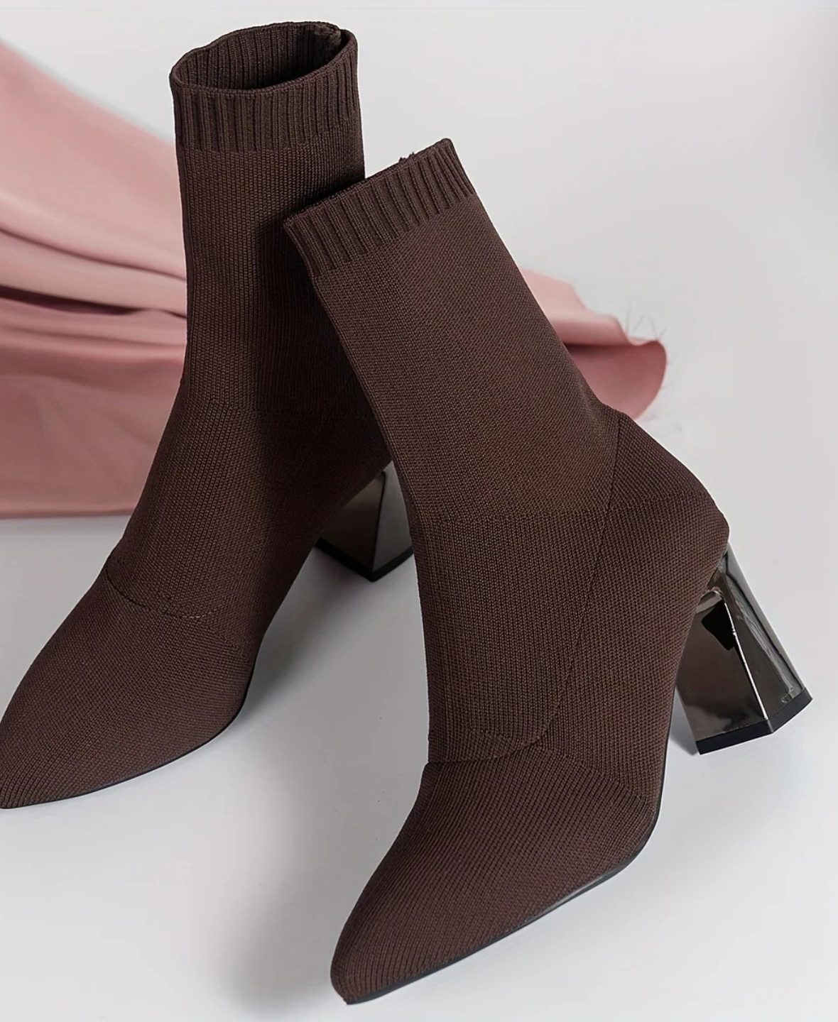 Nika | Damen-Stiefeletten mit spitzer Zehenpartie und Blockabsatz